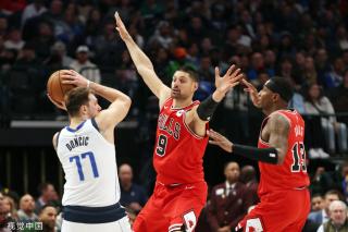 能够自信地 能够自信地