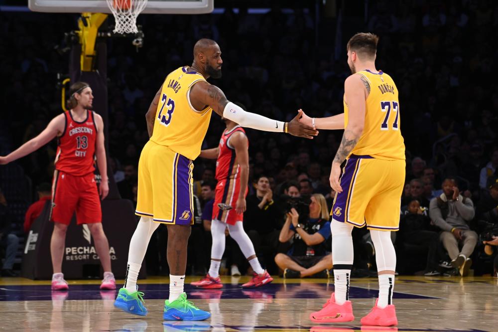 逐渐缩小与 逐渐缩小与